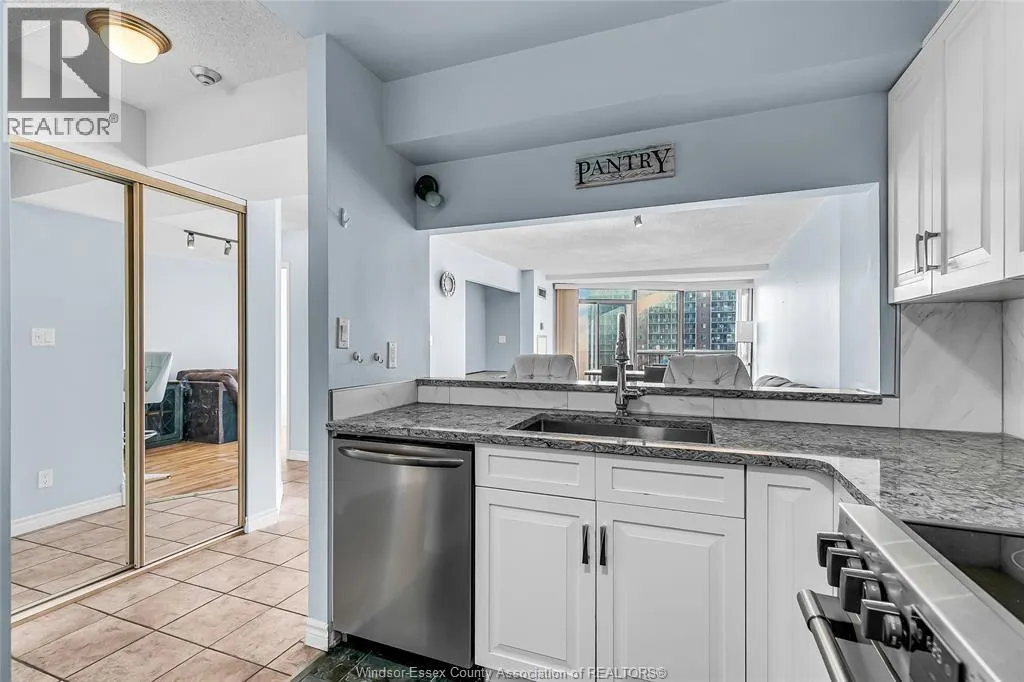 515 RIVERSIDE DRIVE West Unit# 806
