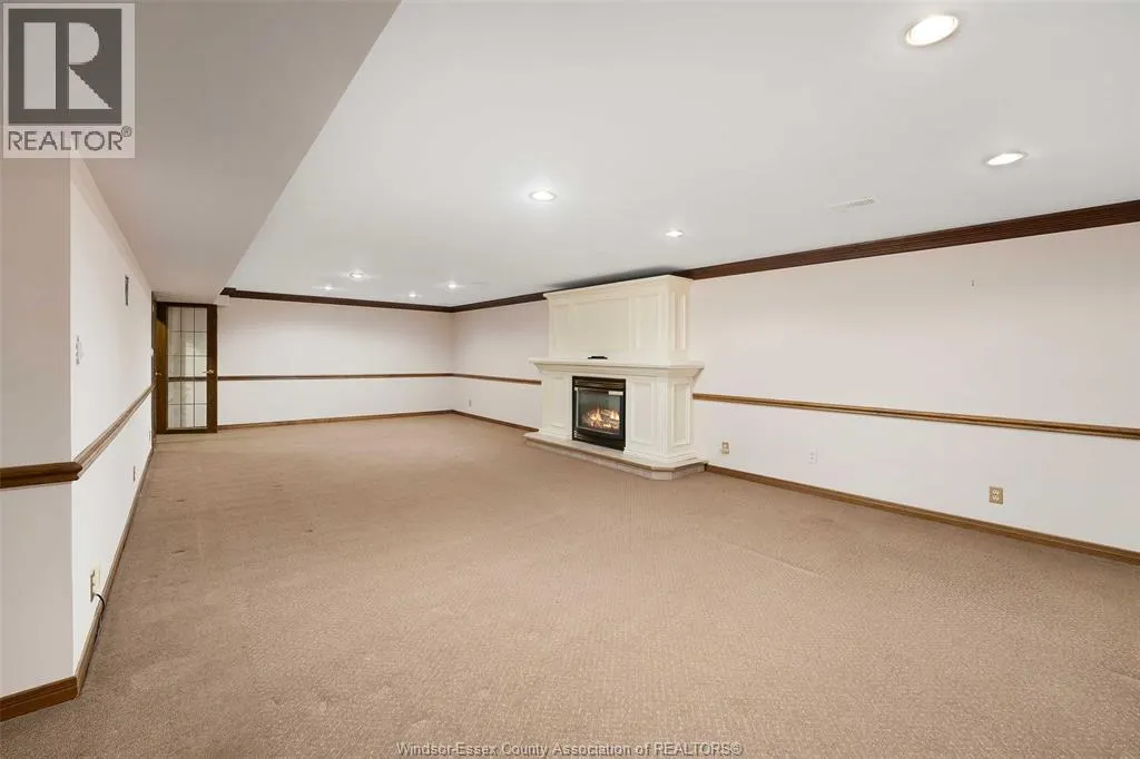 294 Hyde Park