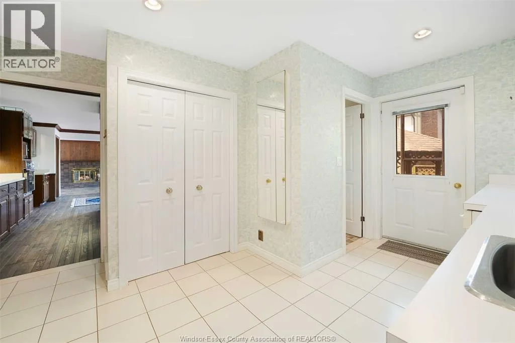 294 Hyde Park