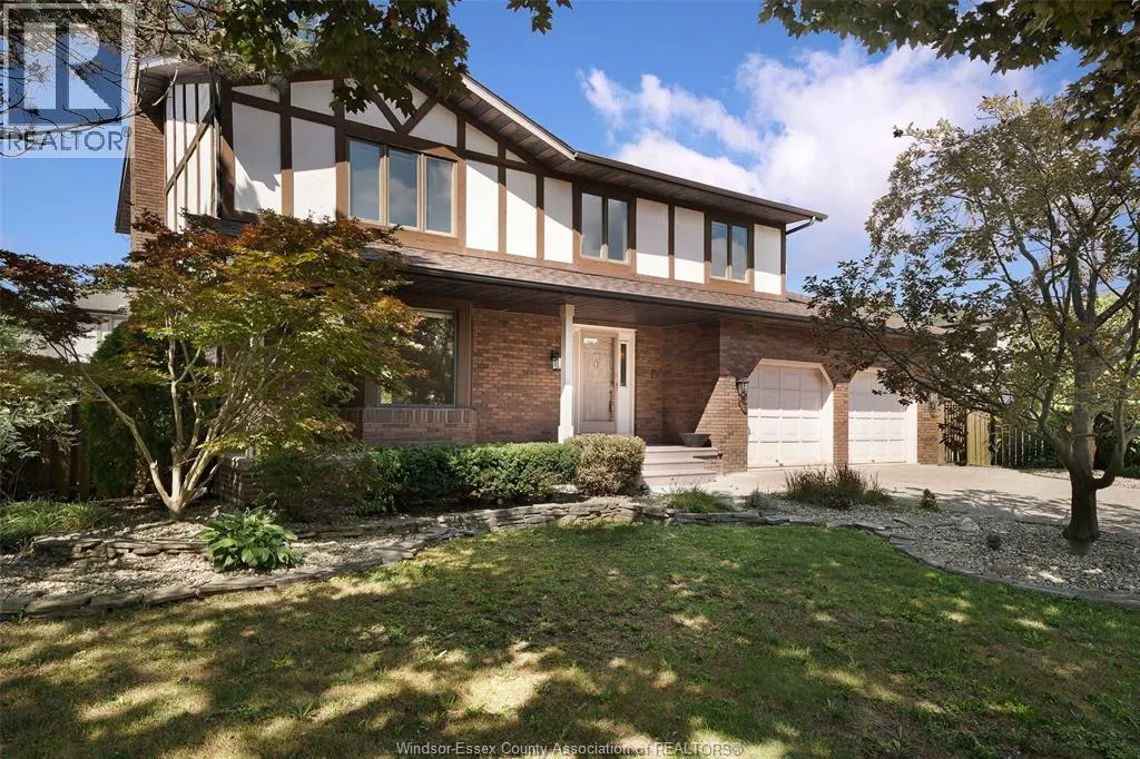 294 Hyde Park
