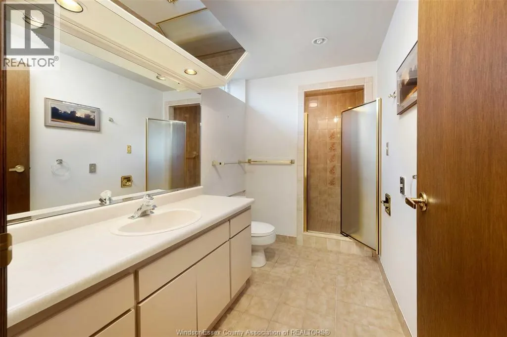 294 Hyde Park