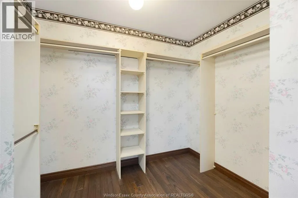 294 Hyde Park