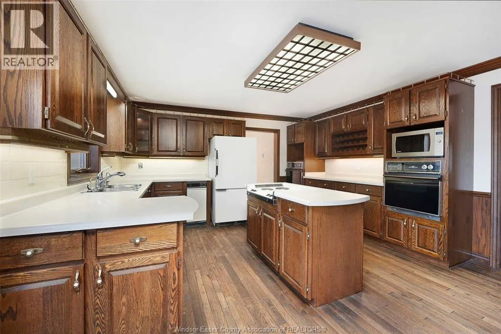 294 Hyde Park