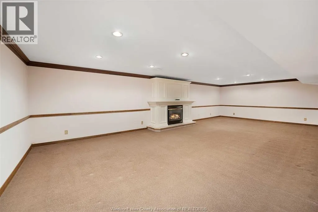 294 Hyde Park