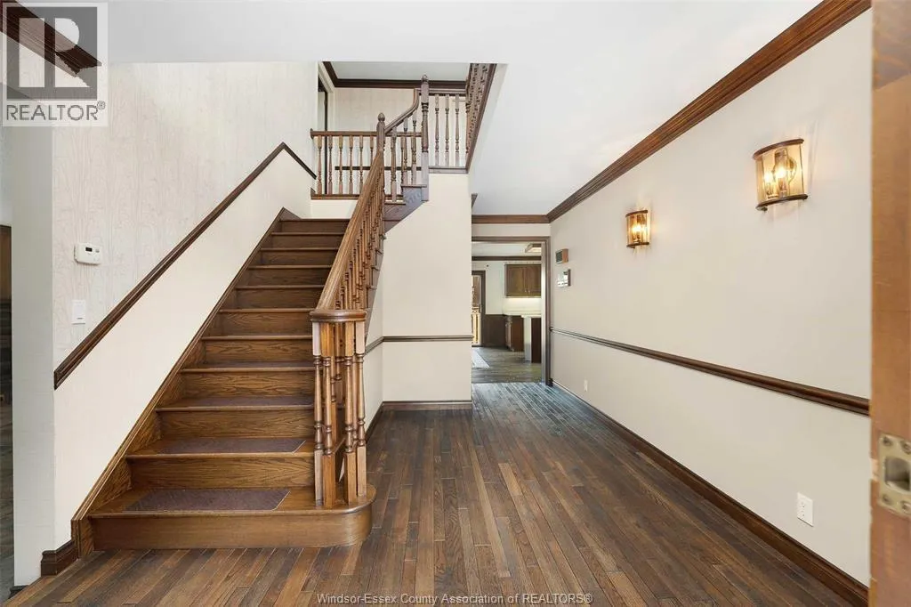 294 Hyde Park