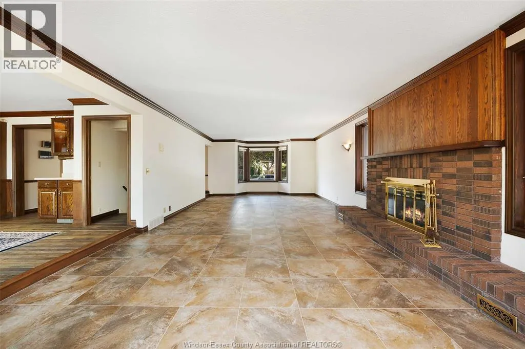 294 Hyde Park