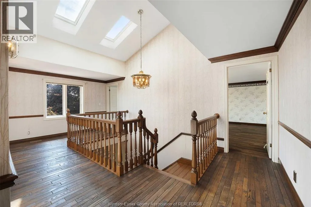 294 Hyde Park