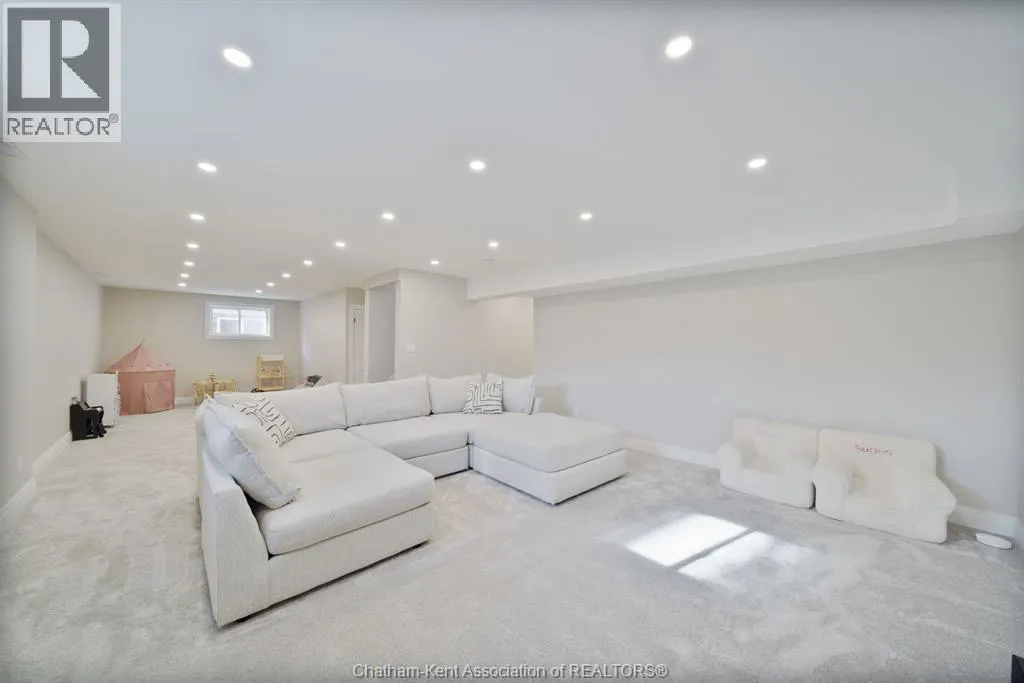 339 OAK STREET West