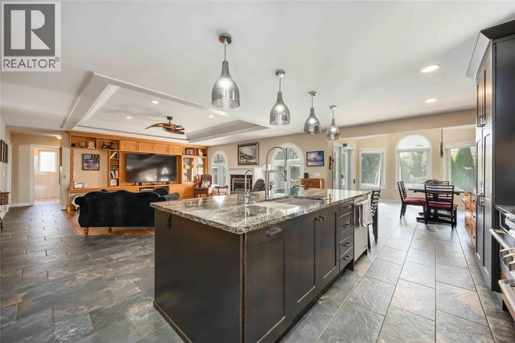 257 Jockey COURT