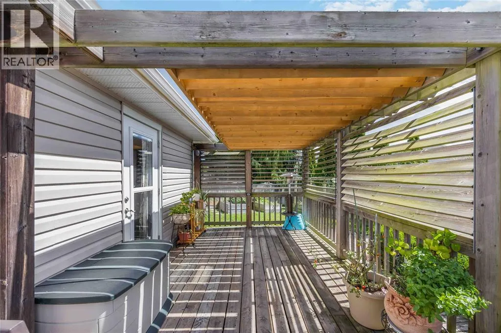 257 Jockey COURT