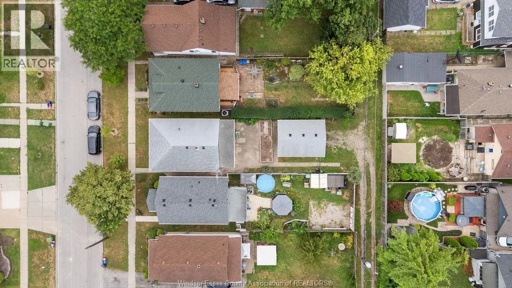 1527 ALBERT ROAD