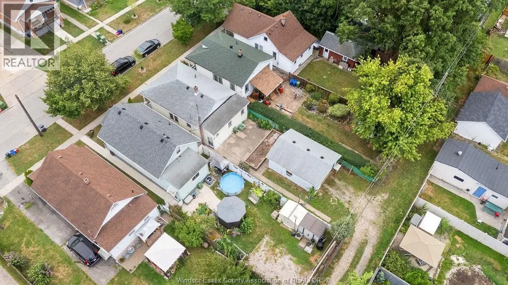1527 ALBERT ROAD
