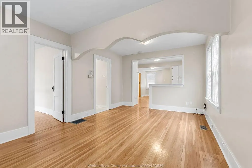 1527 ALBERT ROAD