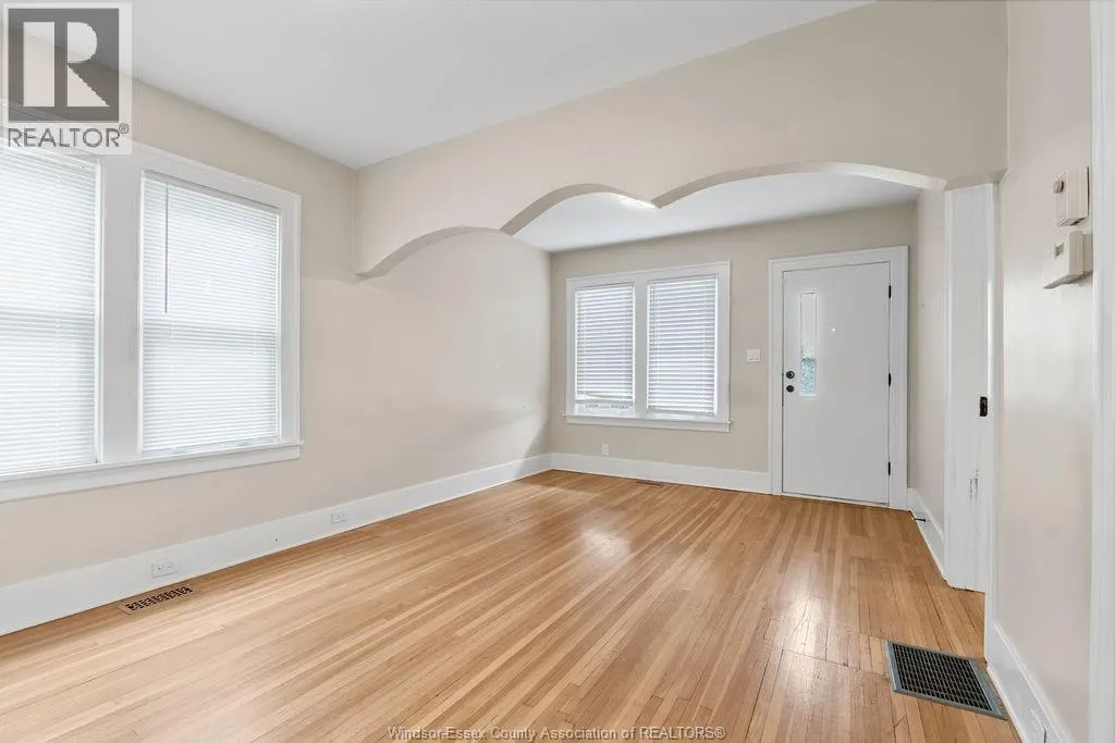 1527 ALBERT ROAD