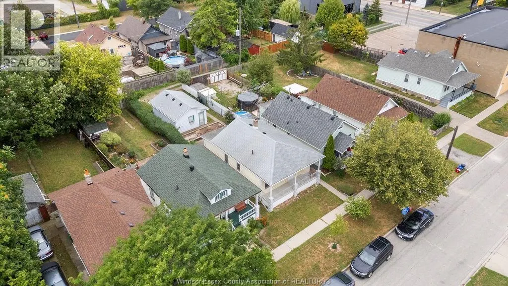 1527 ALBERT ROAD