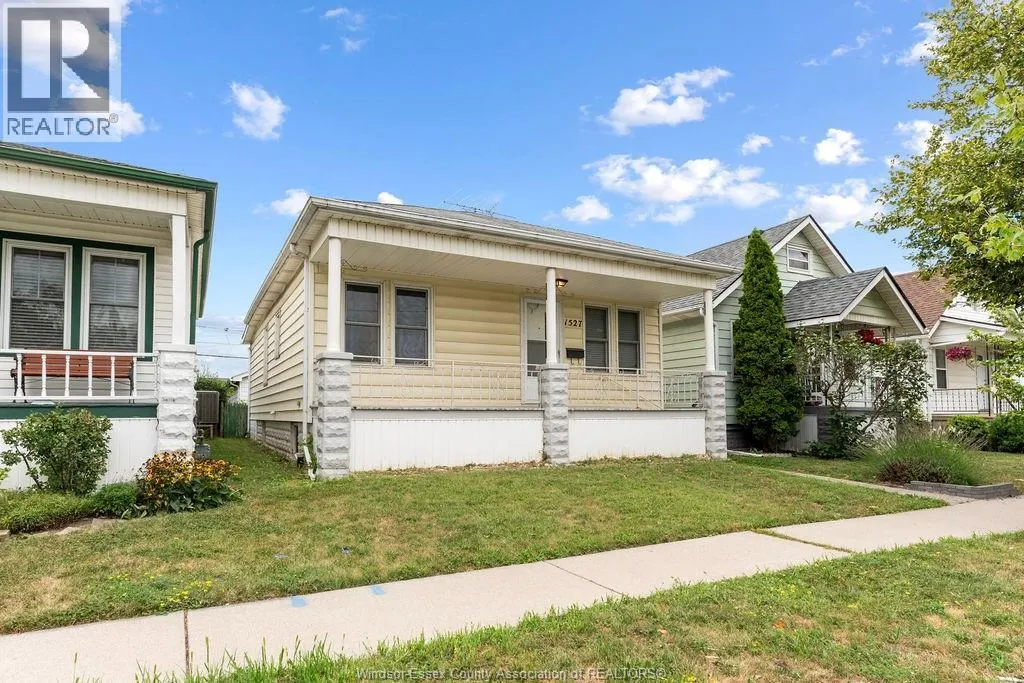 1527 ALBERT ROAD