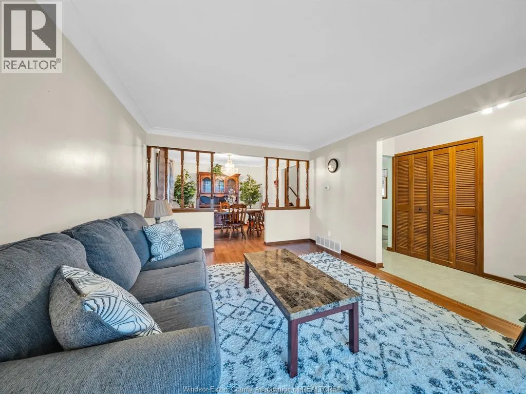 3040 FOREST GLADE DRIVE