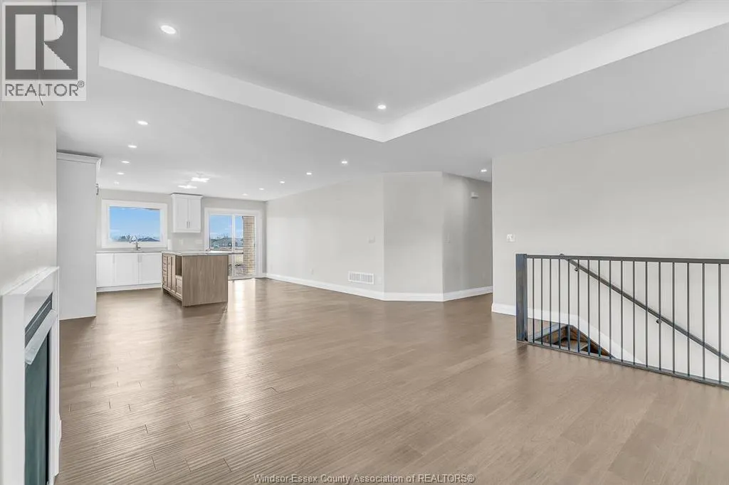 123 KINGSBRIDGE DRIVE