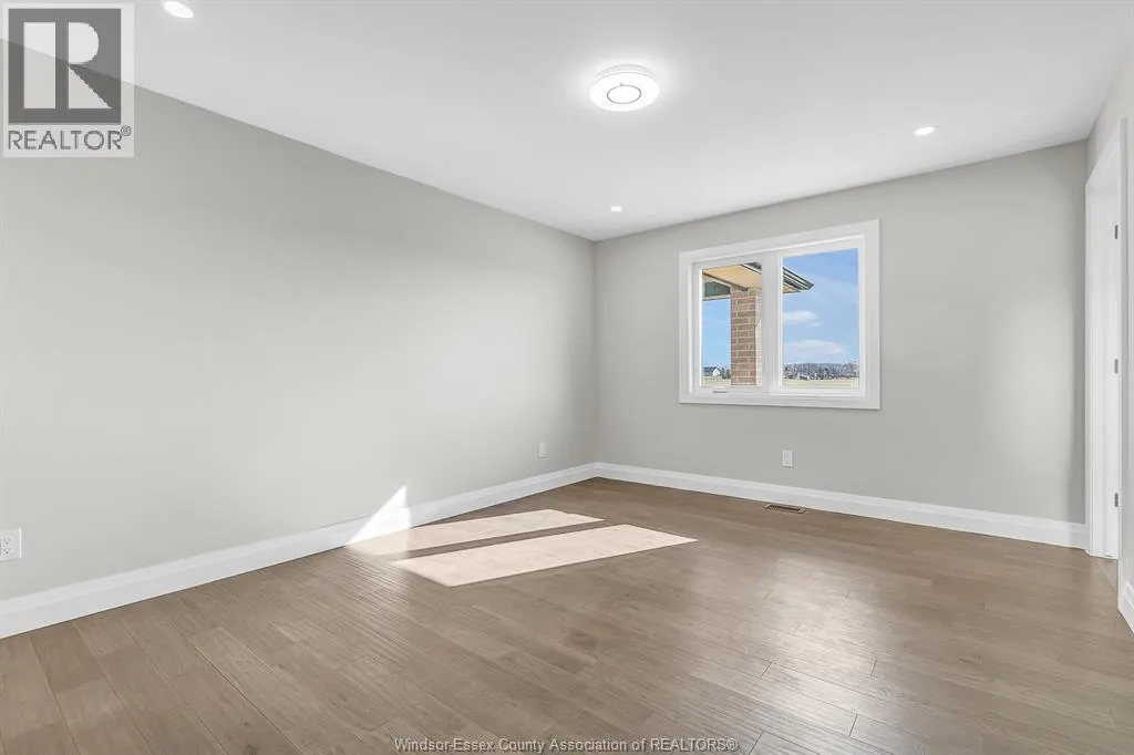 123 KINGSBRIDGE DRIVE