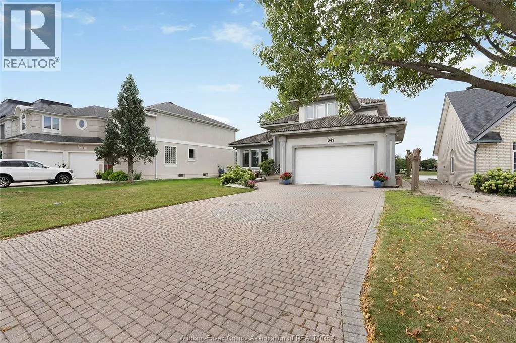847 LAKE SHORE DRIVE