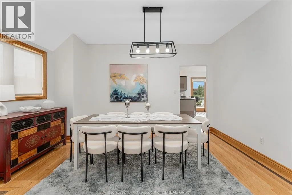 847 LAKE SHORE DRIVE
