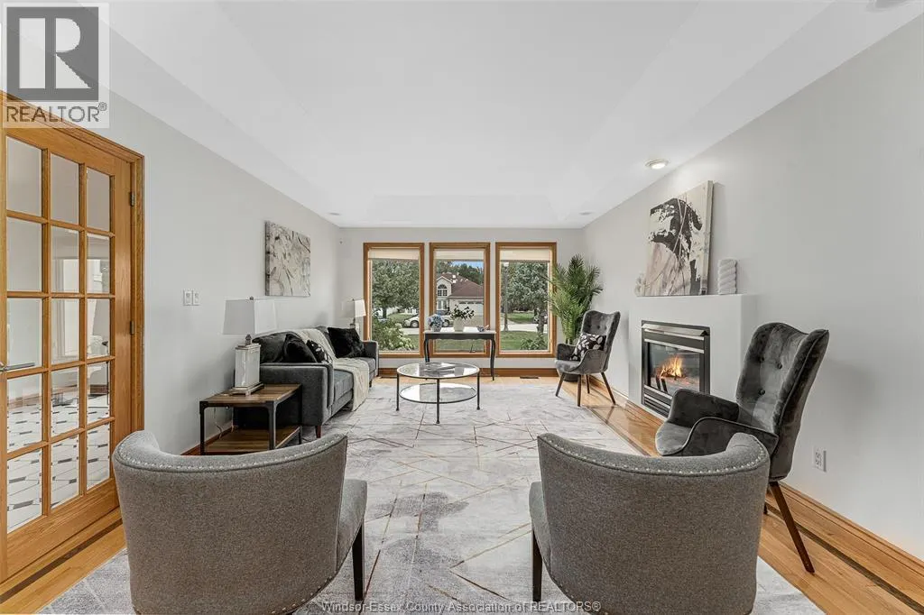 847 LAKE SHORE DRIVE