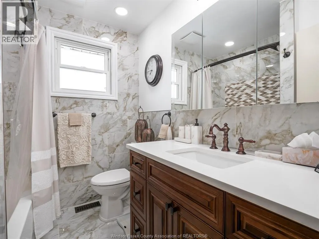 12033 ST. THOMAS CRESCENT