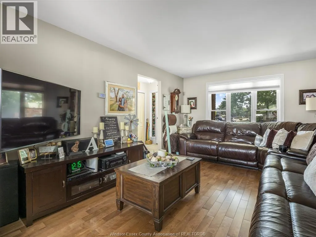 12033 ST. THOMAS CRESCENT
