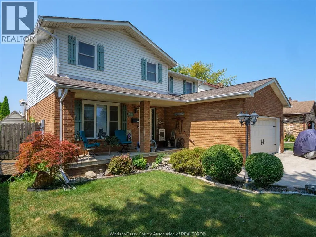 12033 ST. THOMAS CRESCENT