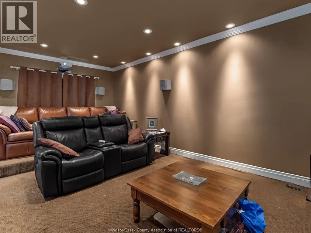 12033 ST. THOMAS CRESCENT
