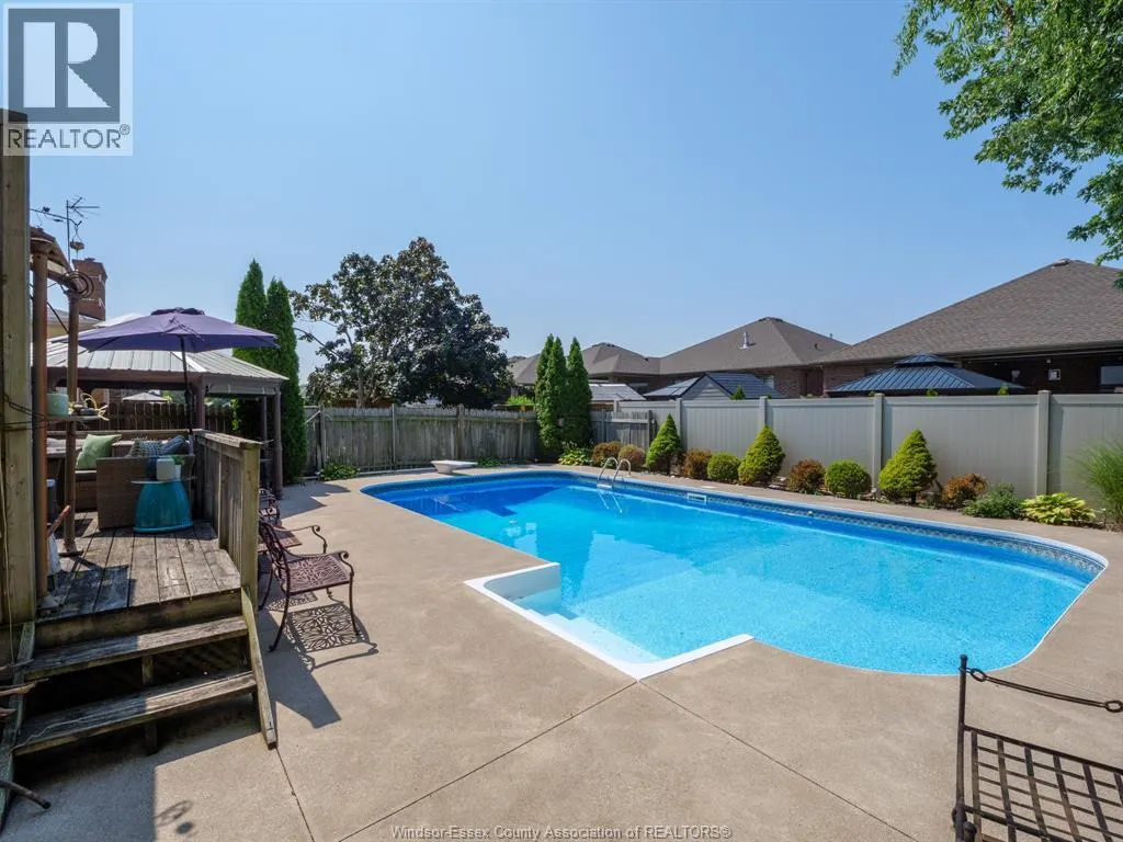 12033 ST. THOMAS CRESCENT