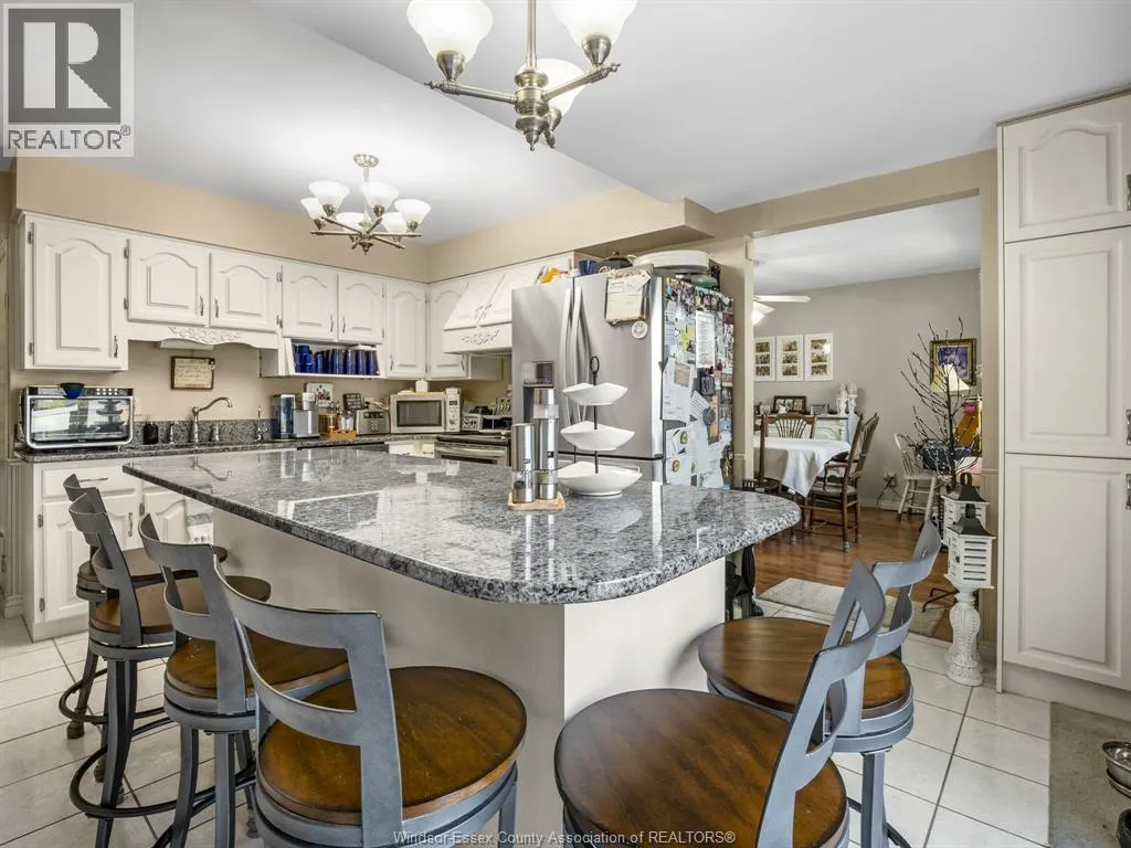 12033 ST. THOMAS CRESCENT