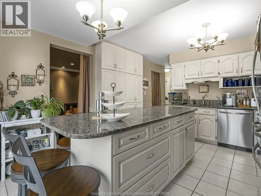 12033 ST. THOMAS CRESCENT
