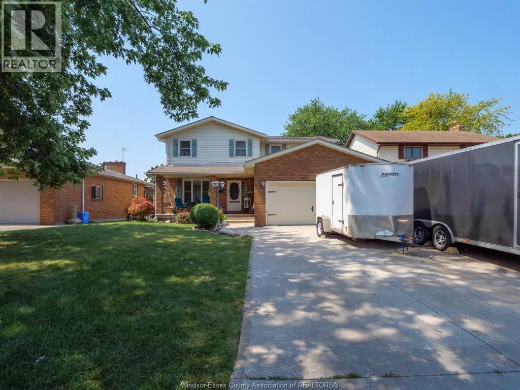 12033 ST. THOMAS CRESCENT