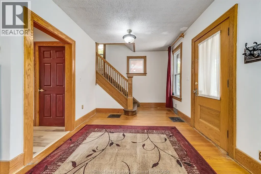 1037 WINDERMERE ROAD