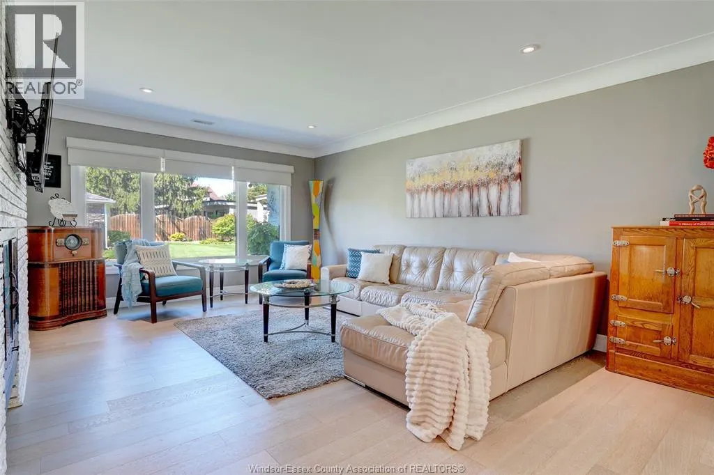329 CORONADO