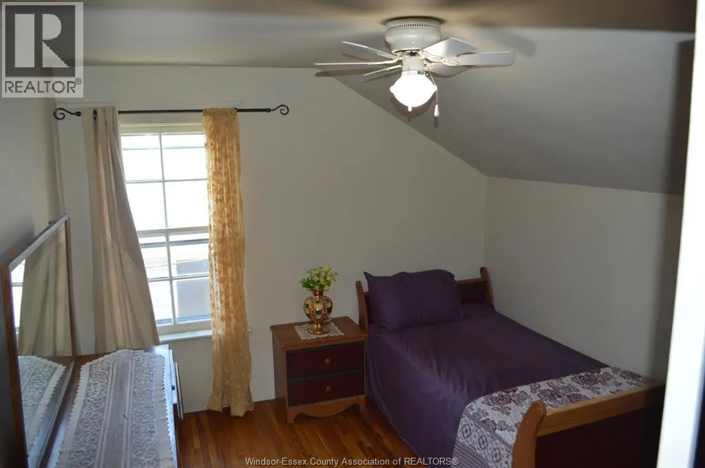 156 GILES BOULEVARD