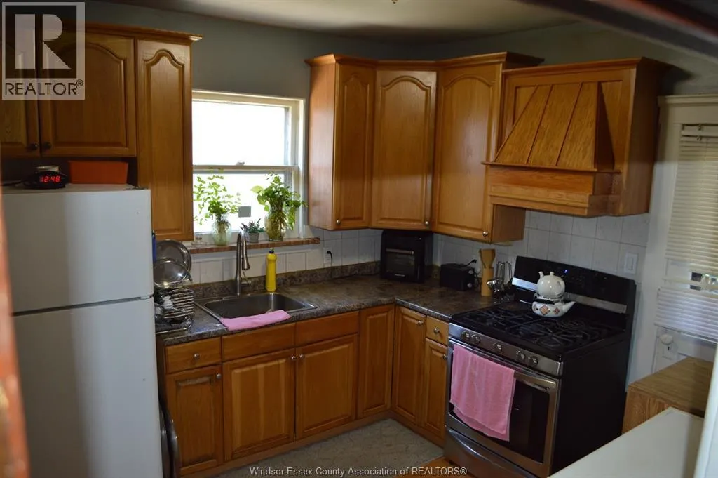 156 GILES BOULEVARD