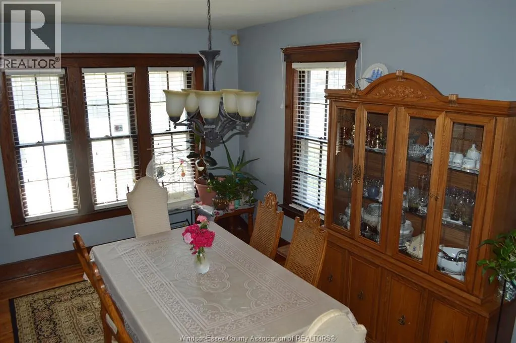 156 GILES BOULEVARD