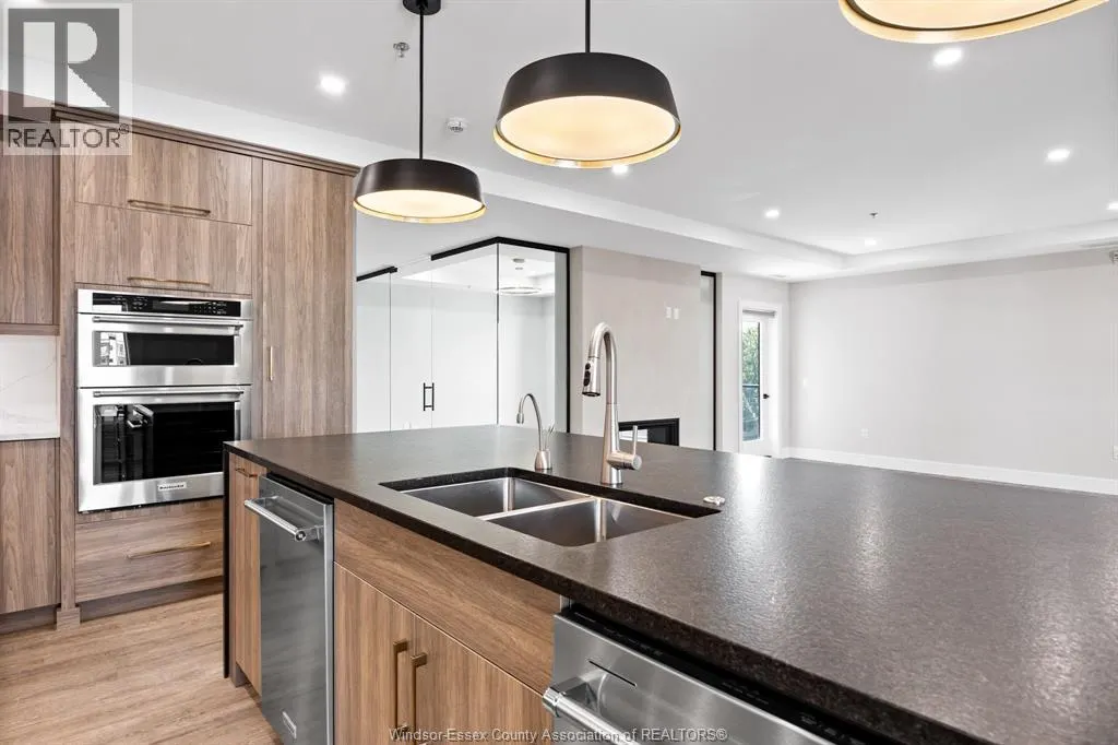 5885 ELLIS STREET Unit# 406
