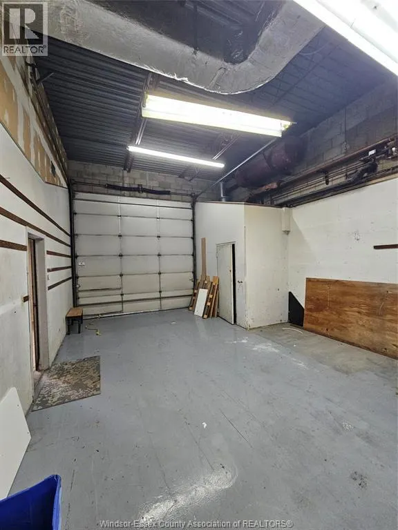 3224 WALKER ROAD