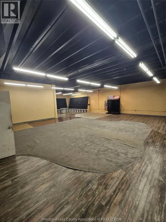 3224 WALKER ROAD