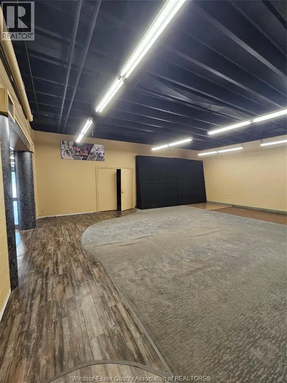 3224 WALKER ROAD
