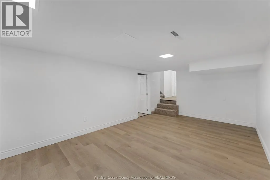 2977 FOREST GLADE