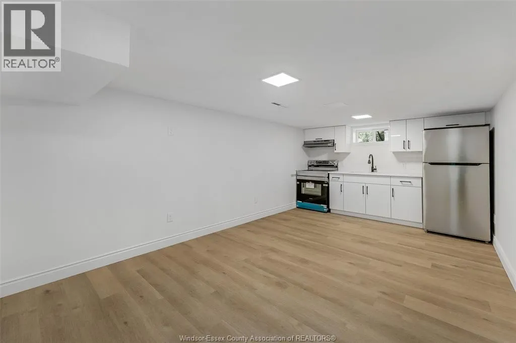 2977 FOREST GLADE