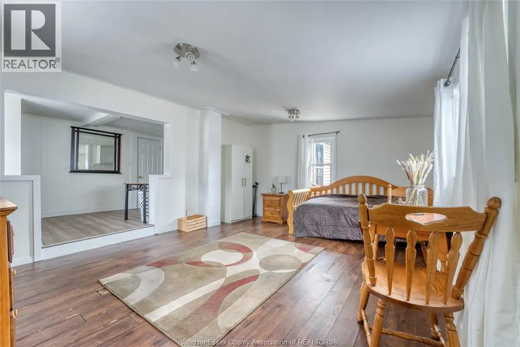 2706 FRONT ROAD