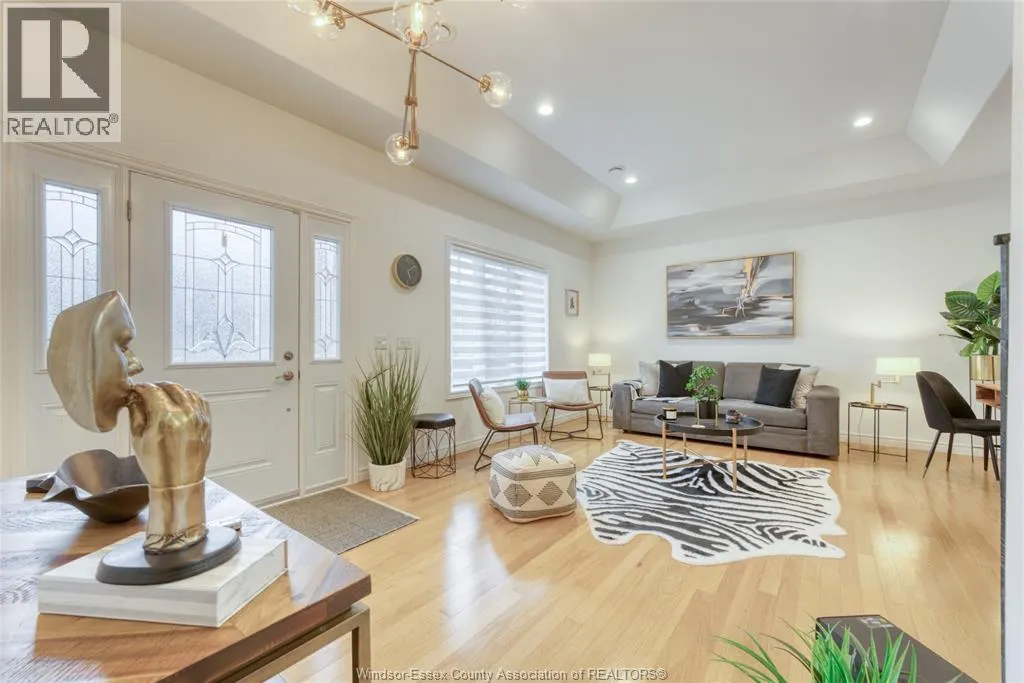 229 RIVERVIEW AVENUE