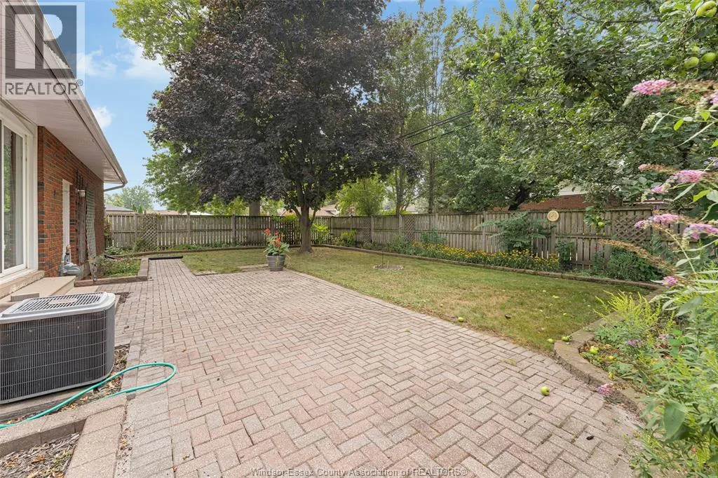2565 TODD LANE