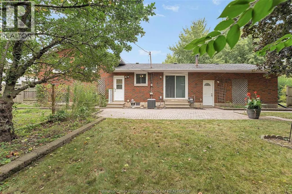 2565 TODD LANE