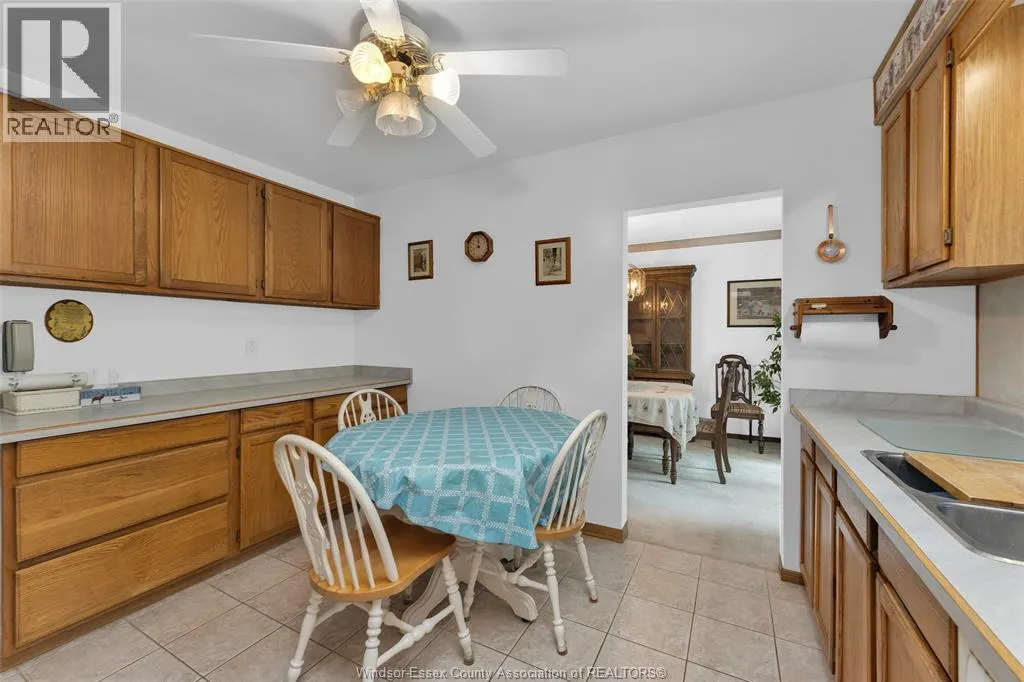 2565 TODD LANE